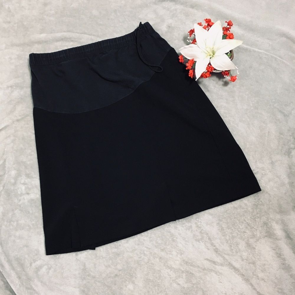 Two Heart Maternity Pleated Black Skirt Small